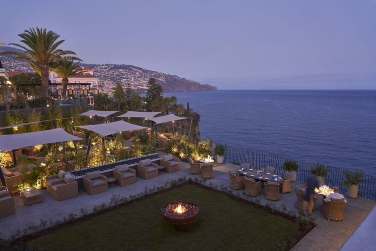 les-suites-at-the-cliff-bay-funchal-madere-portugal-10