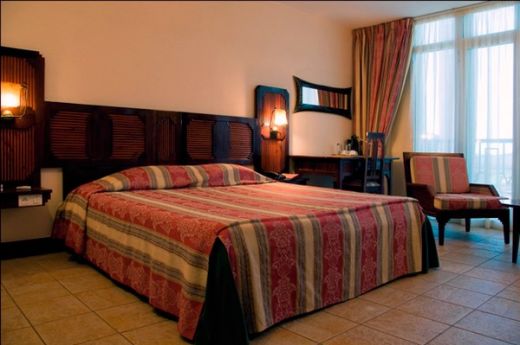 madagascar-diego-suarez-hotel-grand-hotel-chambre