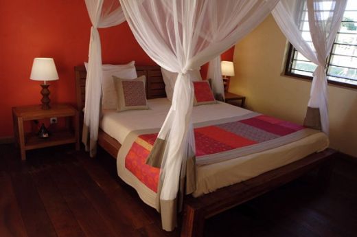 madagascar-ifaty-hotel-dunes-ifaty-chambre-king-bed