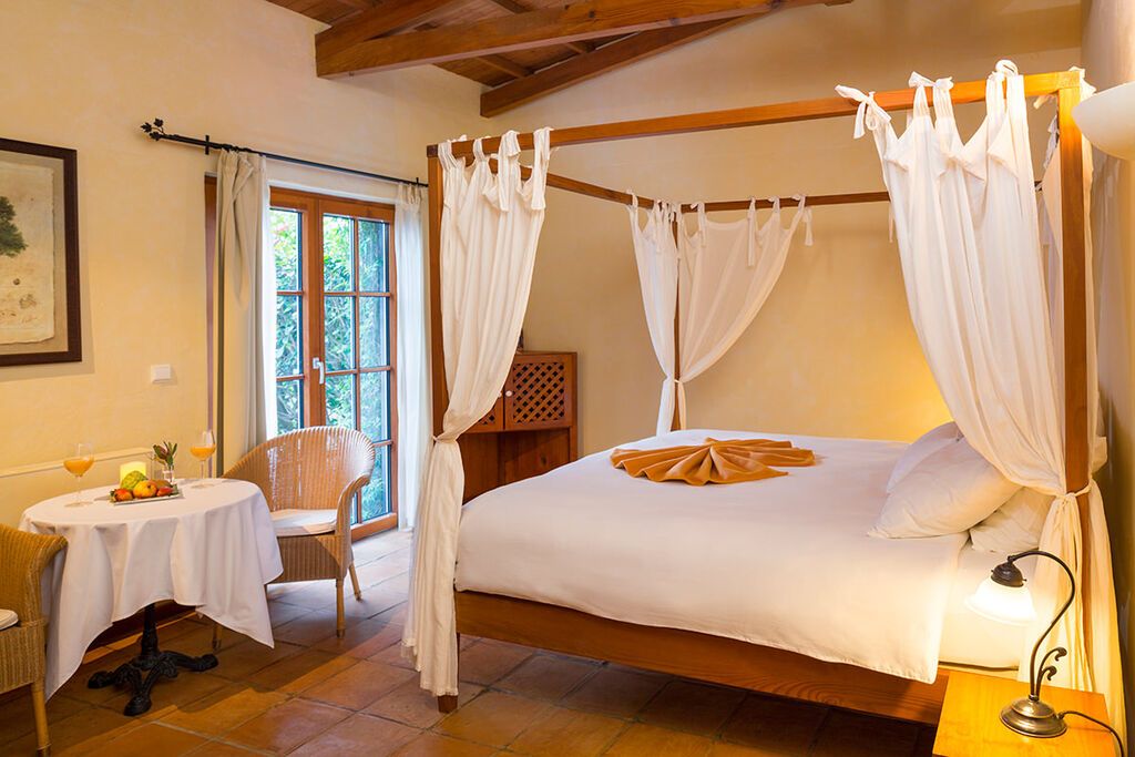 atrio-madeira-hotel-estreito-da-calheta-madere-portugal-09-8fb958a13b2cd748890674fb6a9f1c6e
