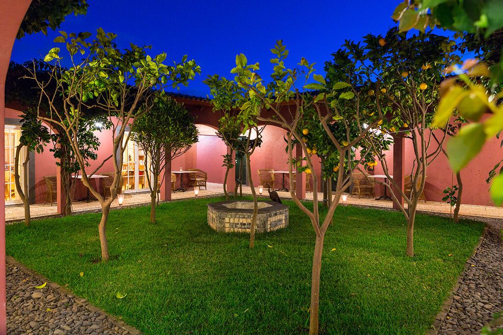 atrio-madeira-hotel-estreito-da-calheta-madere-portugal-21-412c1dbd14243fdcfa485ae6543b013c