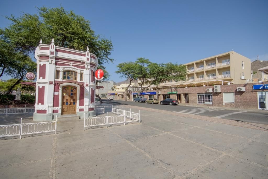 hotel-porto-grande-mindelo-sao-vicente-cap-vert-08-f896b870626f20edad6b35389cddeab1