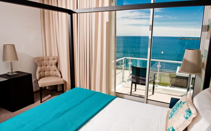 hotel-atlantida-mar-terceira-acores-portugal-05-88054eb67e79f8a2cb3b9d2c5cd979b4