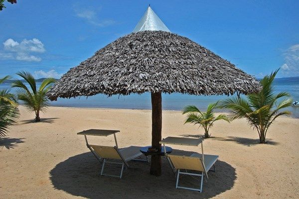 madagascar-nosy-be-hotel-eden-lodge-plage1-0186c68e6561f6168e6f565ab986b3b9