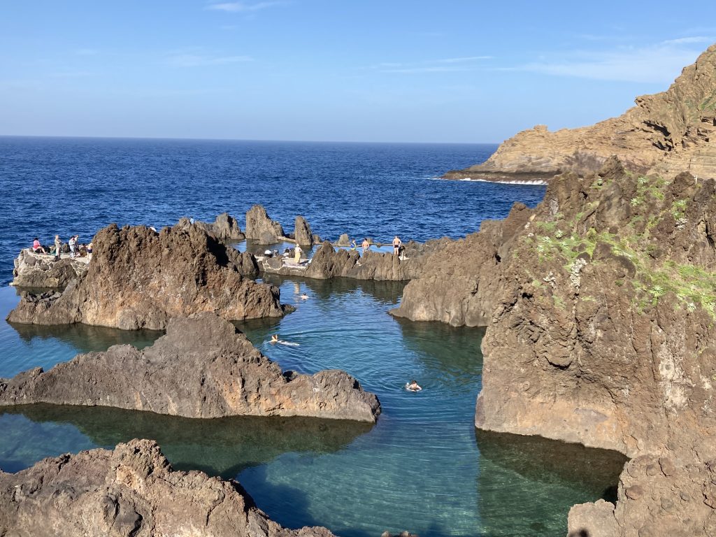 Piscines naturelles de Porto Moniz à Madère